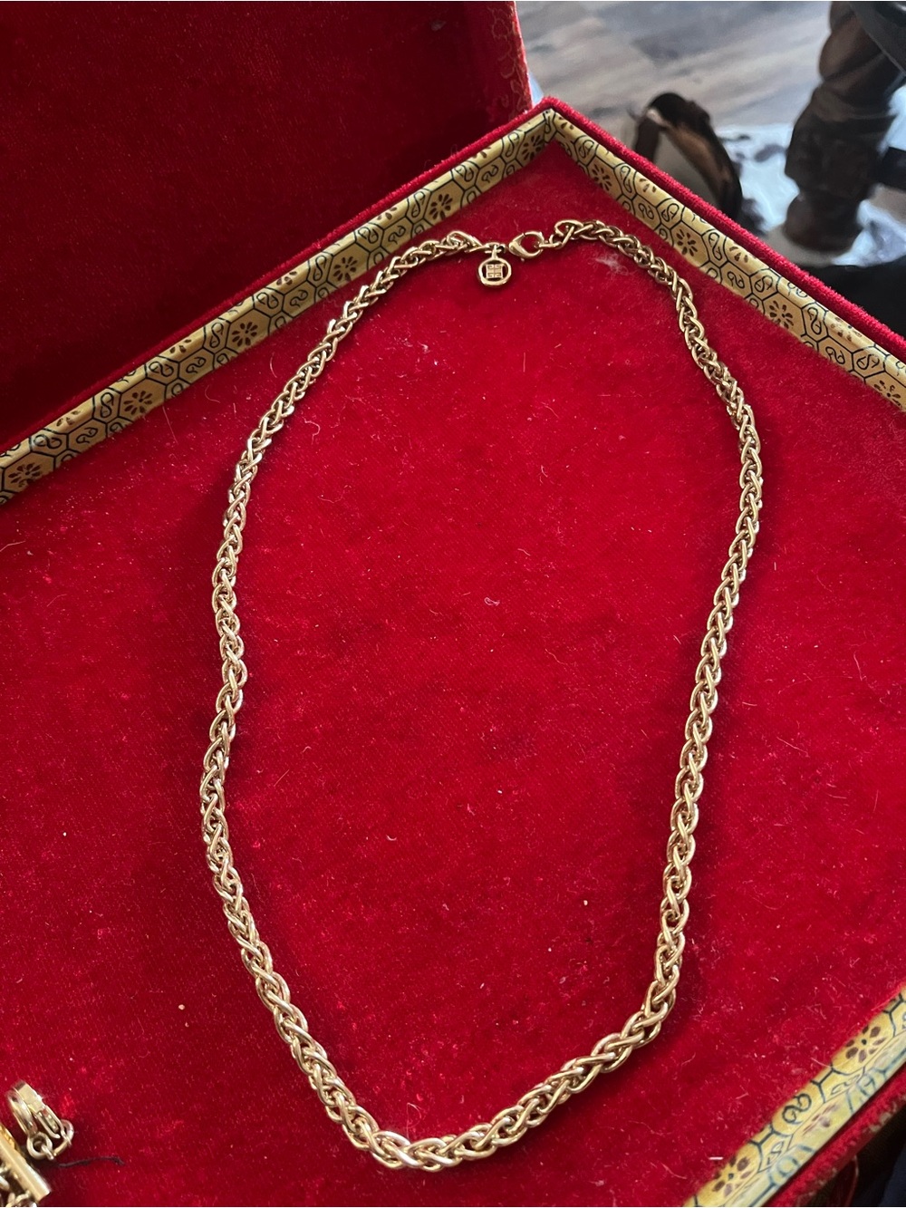 Classic Gold Rope Chain Necklace - vintage Givinche
